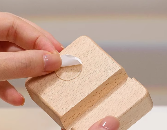 Lucky Cat Wooden Phone Stand